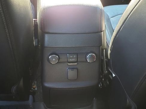 Used 2018 Ford Explorer Sport image 16
