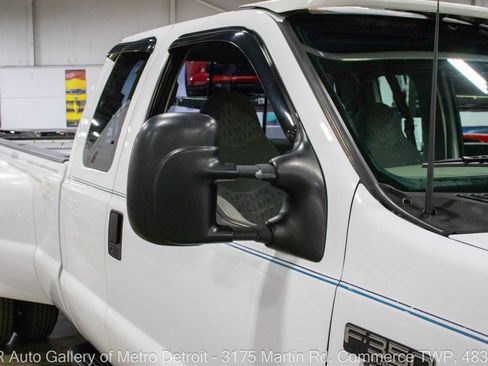 Used 2000 Ford F350 XLT image 38