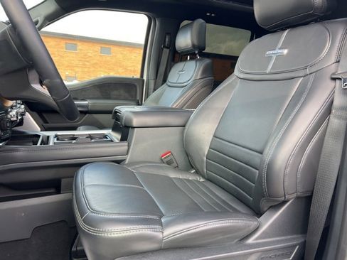 Certified 2025 Ford F350 Platinum w/ FX4 Off-Road Package image 22