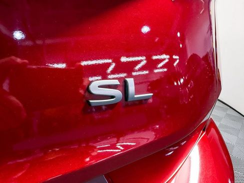 Certified 2024 Nissan Rogue SL FWD image 10