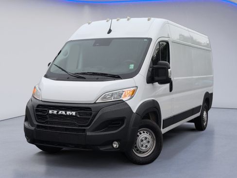 Used 2025 RAM ProMaster 3500 w/ Convenience Group FWD image 2