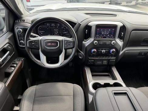 Used 2022 GMC Sierra 1500 Elevation w/ Preferred Package image 13