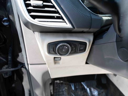 Used 2016 Lincoln MKX Reserve w/ Technology Package AWD/4WD image 11