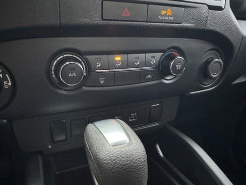 Used 2022 Nissan Frontier S w/ Technology Package image 16