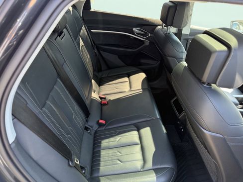 Used 2019 Audi e-tron Prestige w/ Prestige Package image 49