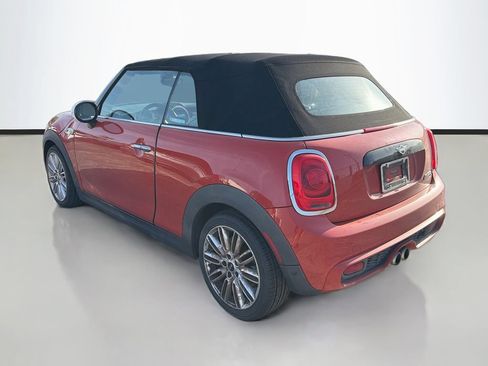 Used 2019 MINI Cooper S w/ Signature Upholstery Package FWD image 5