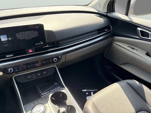 New 2026 Kia Carnival LXS FWD image 14