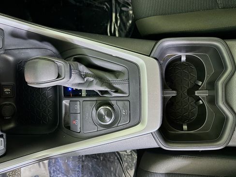 Certified 2025 Toyota RAV4 LE AWD/4WD image 21