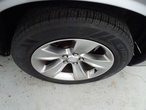 Used 2017 Dodge Challenger SXT image 22