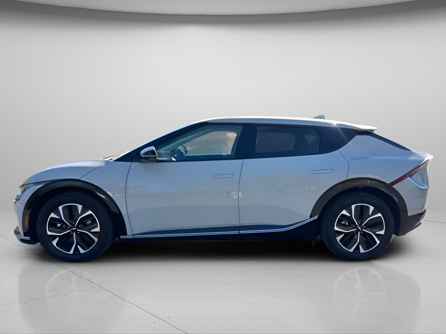 Used 2024 Kia EV6 Wind AWD/4WD image 13