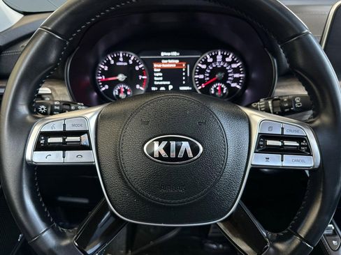 Used 2020 Kia Telluride SX w/ Towing Package FWD image 17