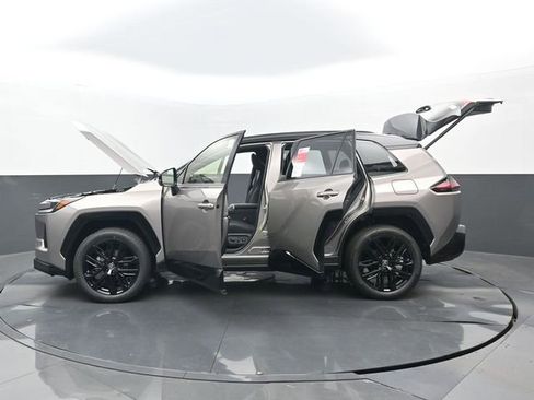 New 2026 Toyota RAV4 XSE w/ Weather Package AWD/4WD image 33
