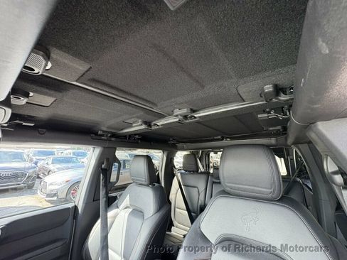 Used 2024 Ford Bronco Badlands AWD/4WD image 18