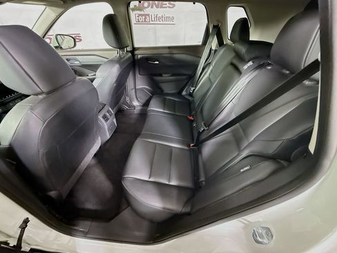 Certified 2023 Nissan Rogue SV w/ SV Premium Package AWD/4WD image 27