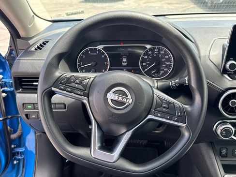 Used 2024 Nissan Sentra SV FWD image 13