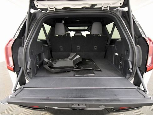 Used 2025 Ford Expedition Max Platinum w/ Stealth Performance Package image 8