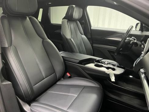 Certified 2024 Cadillac Lyriq Tech AWD/4WD image 17