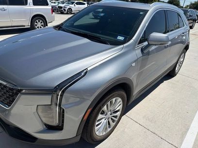 Used 2024 Cadillac XT4 Luxury w/ Cold Weather Package