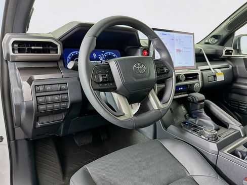 New 2026 Toyota 4Runner TRD Off-Road Premium AWD/4WD image 9