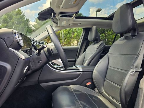 Used 2023 Mercedes-Benz GLC 300 4MATIC image 14