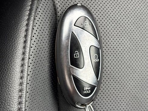 Used 2025 Hyundai Santa Cruz Limited AWD/4WD image 43