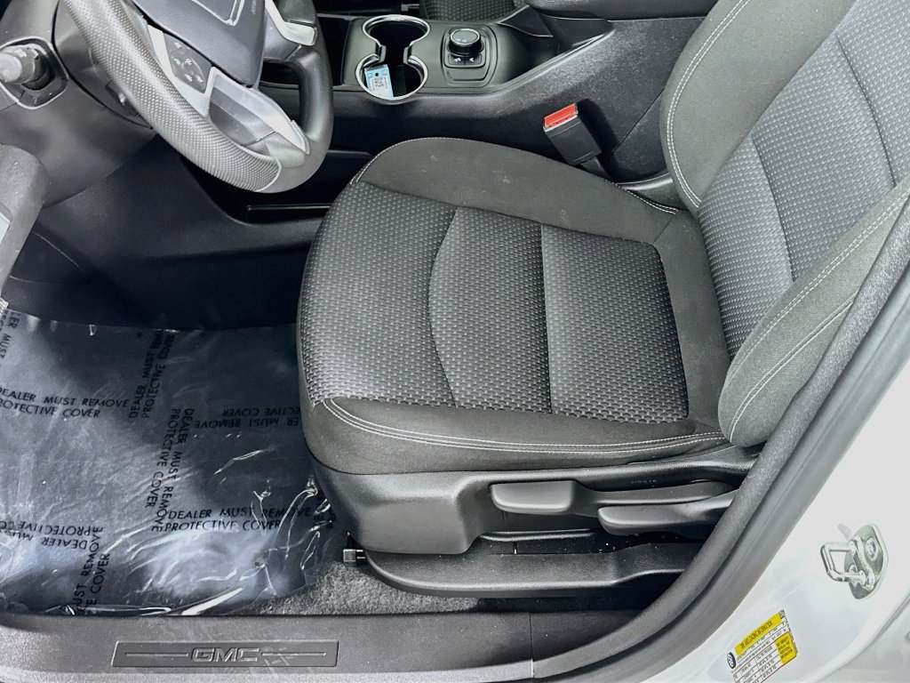 Used 2024 GMC Terrain SLE FWD image 27