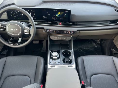 New 2026 Kia Carnival SX FWD image 13
