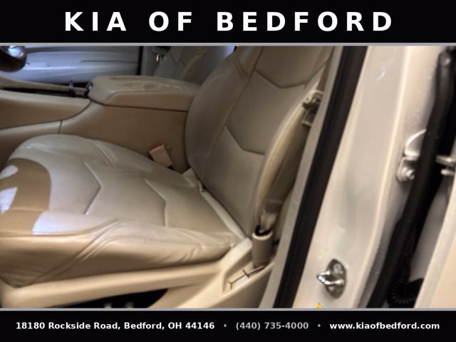 Used 2016 Cadillac Escalade Luxury AWD/4WD image 14