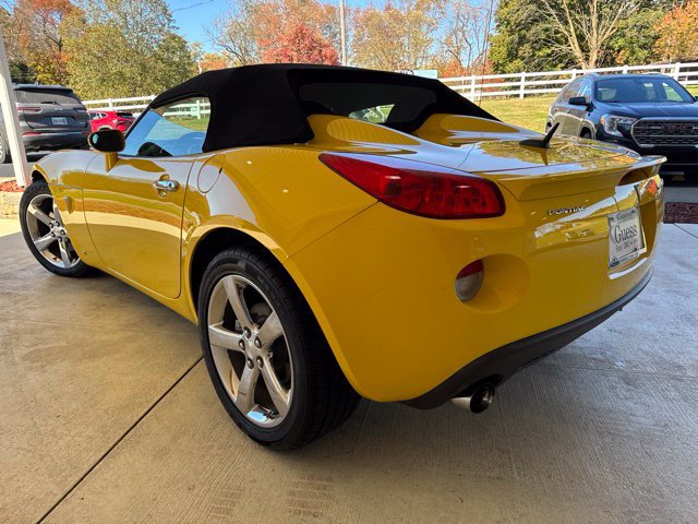 Used 2008 Pontiac Solstice GXP w/ Premium Package RWD image 8