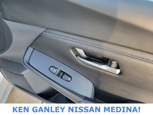 Used 2023 Nissan Sentra SV image 48