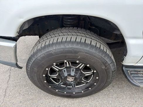 Used 2013 Ford E-350 and Econoline 350 XLT image 24