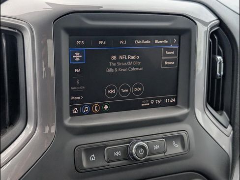 Used 2022 Chevrolet Silverado 1500 Custom AWD/4WD image 14