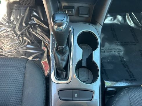 Used 2018 Chevrolet Cruze LT FWD image 17