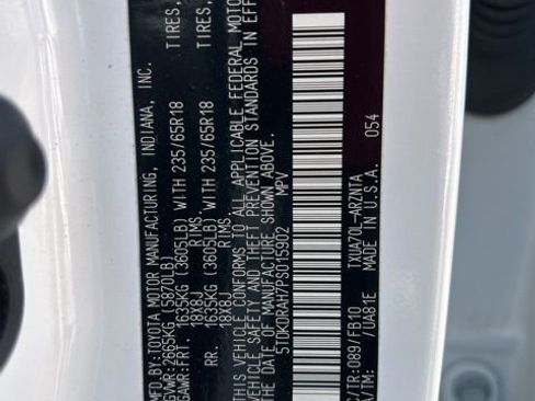 Used 2023 Toyota Highlander L image 36