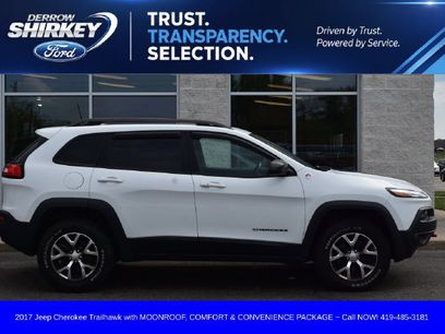 Used 2017 Jeep Cherokee Trailhawk w/ Comfort & Convenience Group