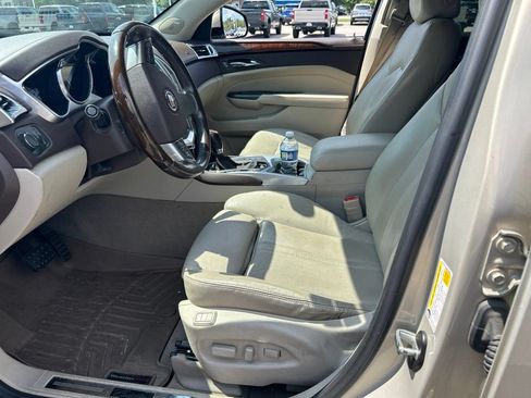 Used 2012 Cadillac SRX Luxury FWD image 6