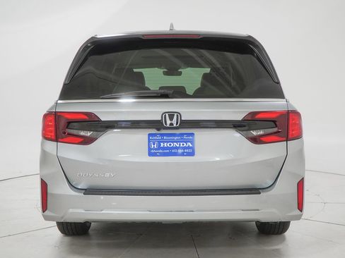 New 2026 Honda Odyssey EX-L image 8