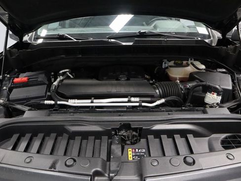 Used 2023 Chevrolet Silverado 1500 LT AWD/4WD image 17