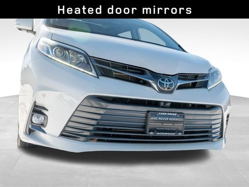 Used 2020 Toyota Sienna Limited Premium image 18