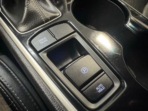 Used 2018 Hyundai Sonata Limited image 27