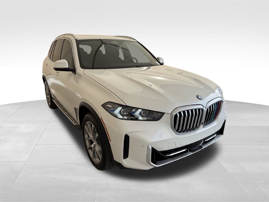 Used 2024 BMW X5 xDrive40i w/ Premium Package AWD/4WD image 5