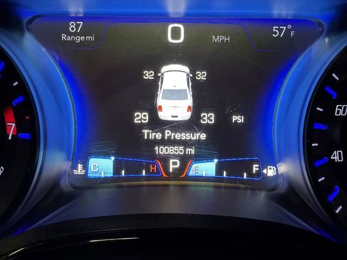 Used 2017 Chrysler 300 S image 35