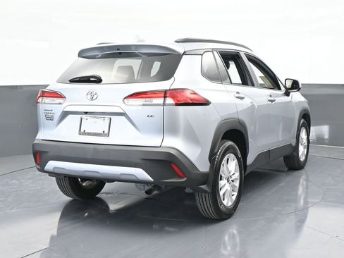 Used 2023 Toyota Corolla Cross LE image 5