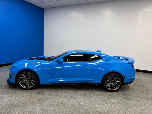 Used 2023 Chevrolet Camaro ZL1 RWD image 5