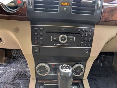 Used 2012 Mercedes-Benz GLK 350 4MATIC image 16