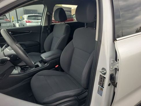 Used 2020 Kia Sorento LX AWD/4WD image 19