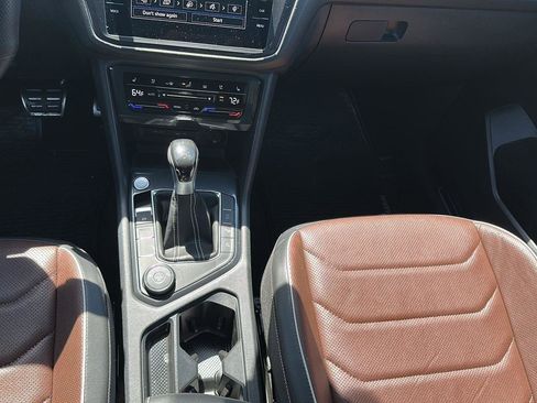 Used 2023 Volkswagen Tiguan SEL R-Line AWD/4WD image 31