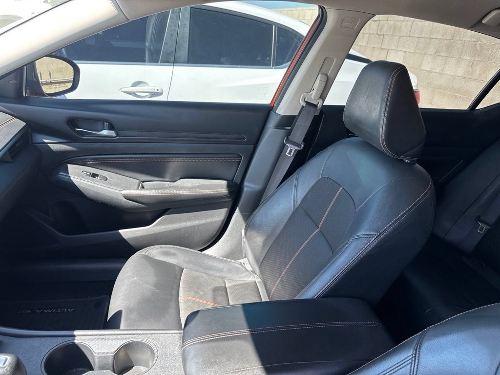 Used 2019 Nissan Altima 2.5 SR FWD image 19