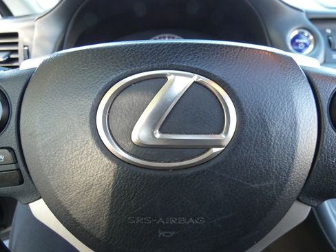 Used 2017 Lexus CT 200h image 66