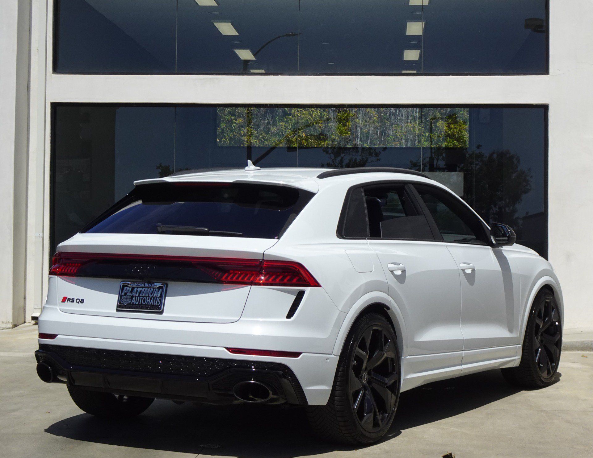 Used 2024 Audi RS Q8 AWD/4WD image 8